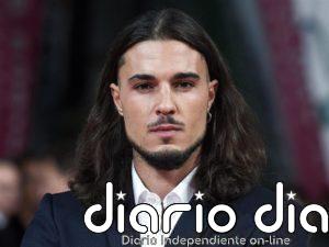 Carlo Costanzia cumple 28 años consolidado como modelo y siguiendo los pasos de su madre