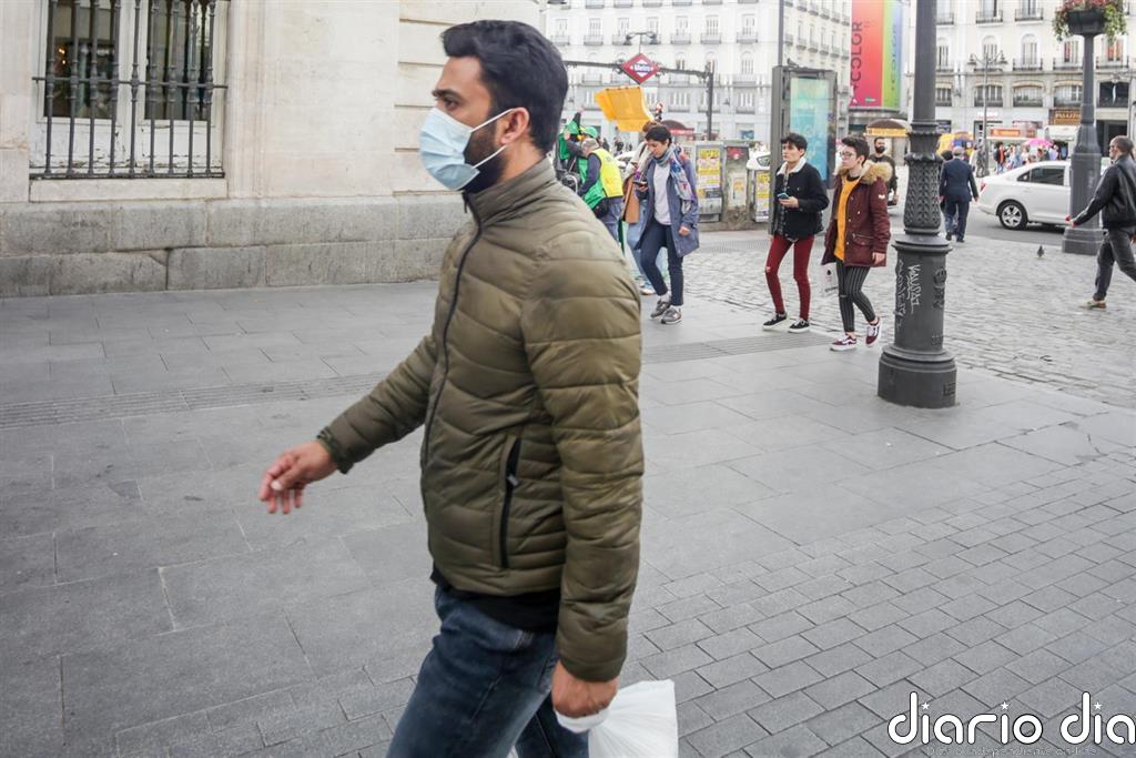 Casi un 40% de españoles piensa que la mayoría de gente es "poco cívica e indisciplinada" durante la pandemia