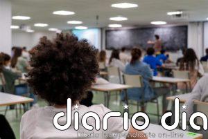 Catalunya contabiliza 896 grupos escolares confinados y un centro cerrado