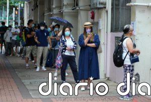 China detecta tres casos locales de coronavirus en Xinjiang en el peor rebrote desde julio