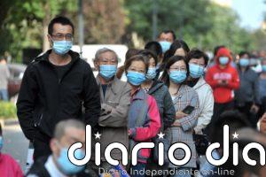 China registra 33 casos importados de COVID-19