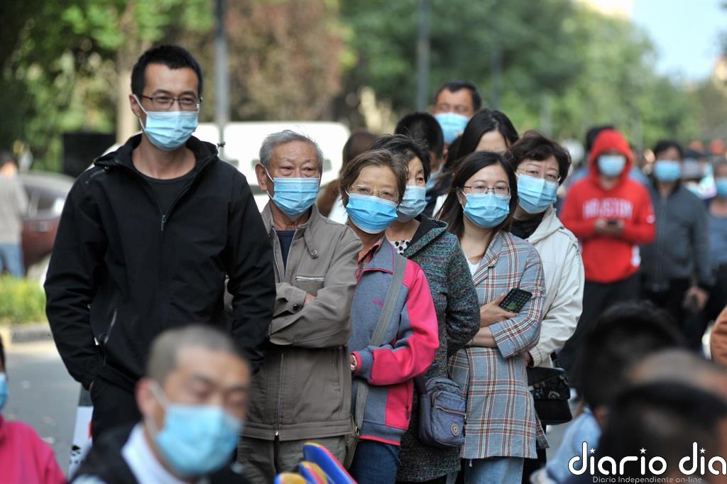 China registra 33 casos importados de COVID-19
