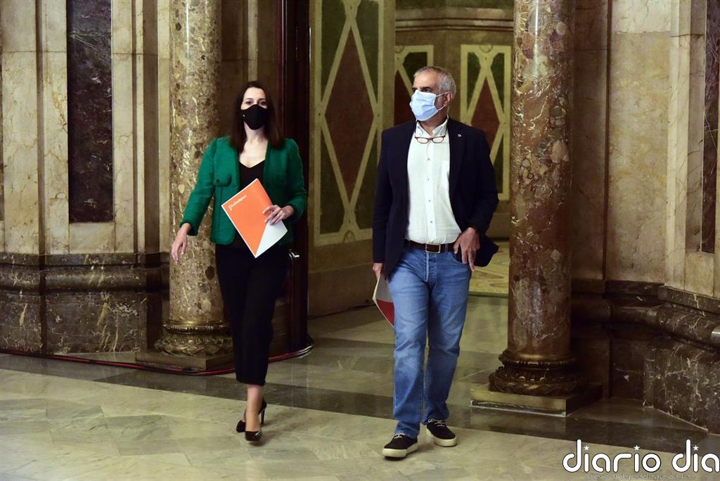 Ciudadanos decide concurrir en solitario a las catalanas tras el 'no' de PSC y PP a una alianza constitucionalista