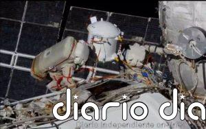 Cosmonautas rusos preparan la llegada de un nuevo módulo a la ISS