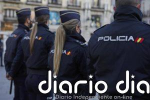 Agentes de la Policía salvan a un bebé de un año y medio en Nochebuena