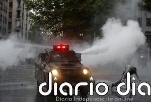 Al menos 30 detenidos en una nueva jornada de protestas con enfrentamientos en Santiago de Chile