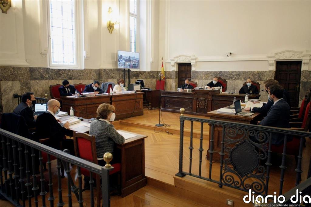 Alcoa se escuda en 120 días de consultas y en pérdidas de un millón a la semana para negar "mala fe" en el ERE