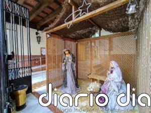 Almodóvar prepara el dispositivo para que sus vecinos sigan la visita de los Reyes por Facebook