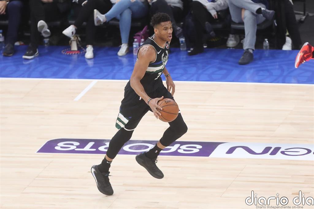 Antetokounmpo renueva con los Bucks para las cinco próximas temporadas