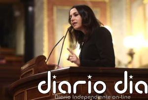 Arrimadas recuerda a Sánchez que Otegi está condenado por secuestro y Junqueras por sedición y le pide alejarse de ellos