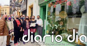 Ayuntamiento de Sevilla entrega los premios a los mejores escaparates de Triana y Los Remedios