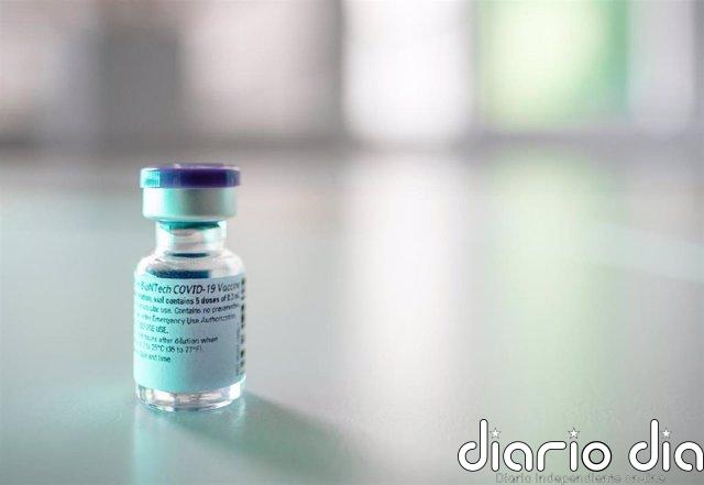 Baleares iniciará este domingo la vacunación de la COVID en la residencia Oms-Sant Miquel de Palma Una vacuna de Pfizer-BioNTech contra la COVID-19