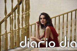 Blanca Padilla regresa radiante a España para pasar la Navidad