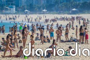 Brasil pide a los gobiernos locales que eviten los cierres pues el turismo "no lo aguantaría"