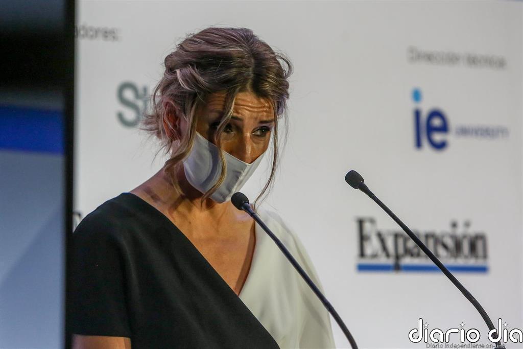 Bruselas pide a Díaz atajar la dualidad del mercado laboral sin dañar la creación de empleo