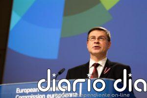 Bruselas pide explorar "todas las opciones" para salvar el veto de Hungría y Polonia al plan de recuperación