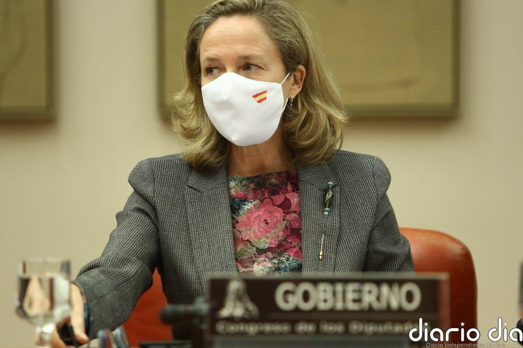 Calviño destaca el "crecimiento fuerte" de 2021 ante el menor impacto de la segunda ola de la pandemia