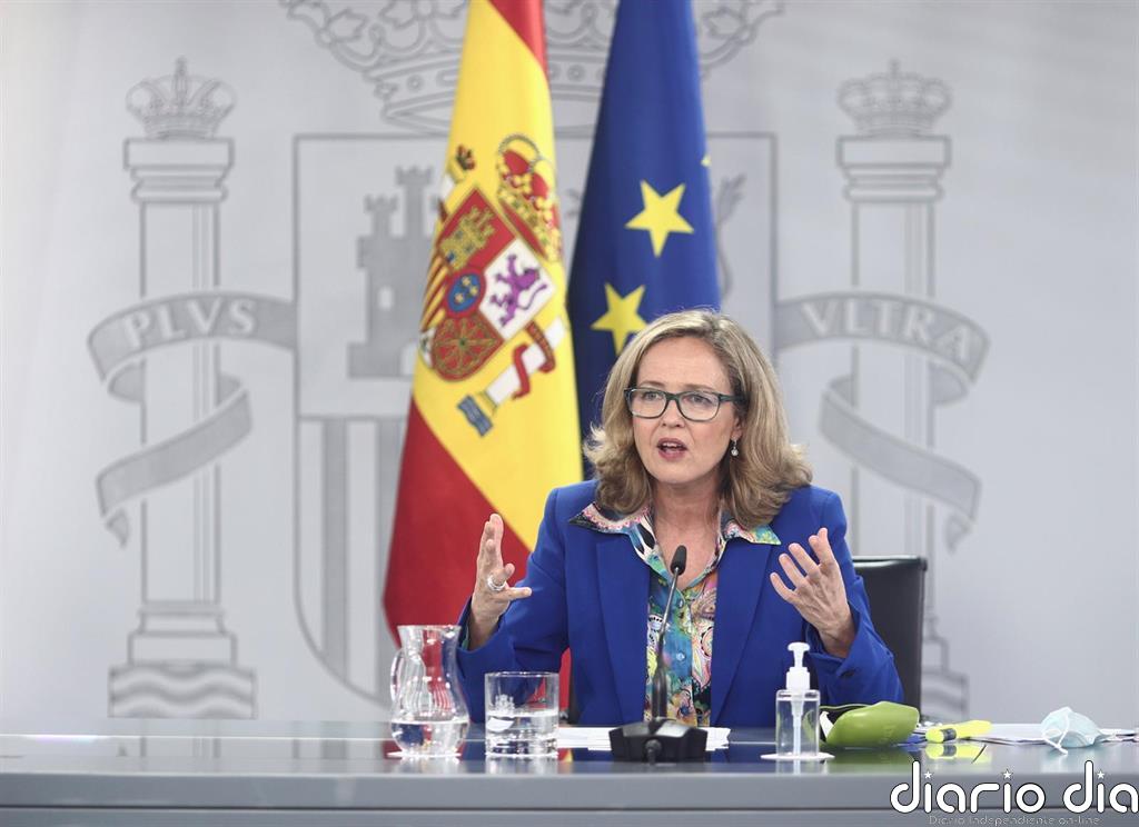 Calviño dice que se mantiene la tendencia económica "positiva" y el daño estructural se ve "neutralizado"
