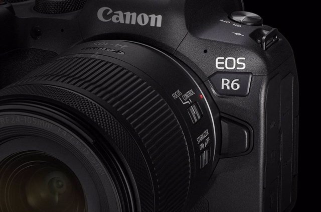 Canon diseña una cámara de mano que gira la lente en distintas direcciones Cámara EOS R6