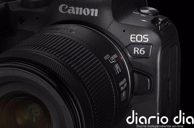 Canon diseña una cámara de mano que gira la lente en distintas direcciones Cámara EOS R6