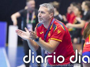 Carlos Viver: "No podemos estar contentos, pero sí con la primera parte"