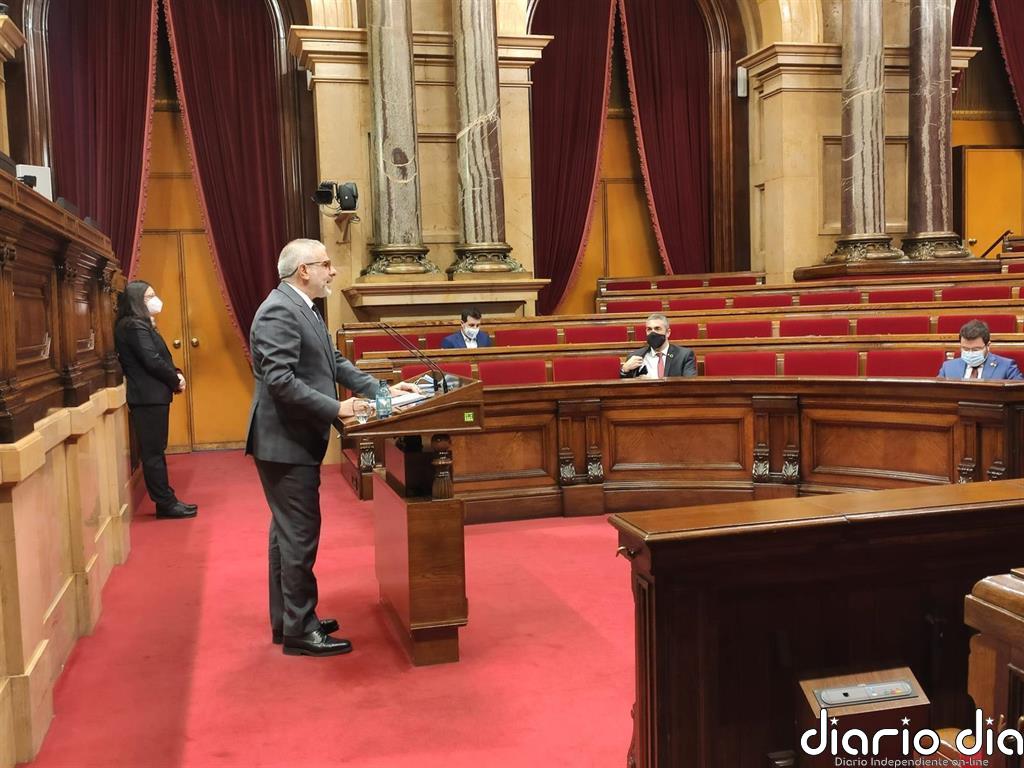 Carrizosa (Cs) acusa a Aragonès e Iceta de "mirar hacia otro lado" y tapar la corrupción