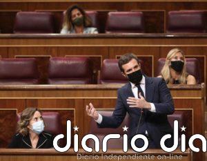 Casado denuncia que el Gobierno esconde a los Reyes cuando viajan a Cataluña para "no molestar a sus socios"