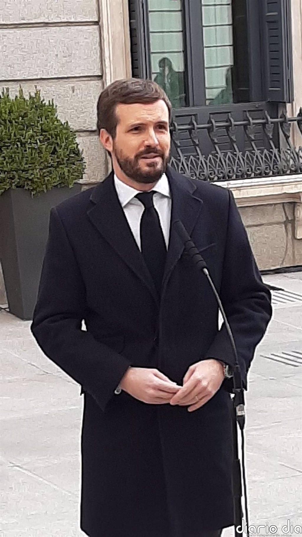 Casado dice que la Constitución es la solución pero sus enemigos están "por primera vez en la dirección del Estado"