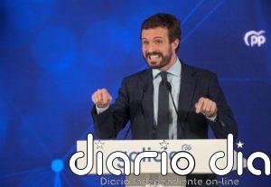 Casado pide al Gobierno que atienda a las familias que "están pidiendo libertad" para elegir la educación de sus hijos