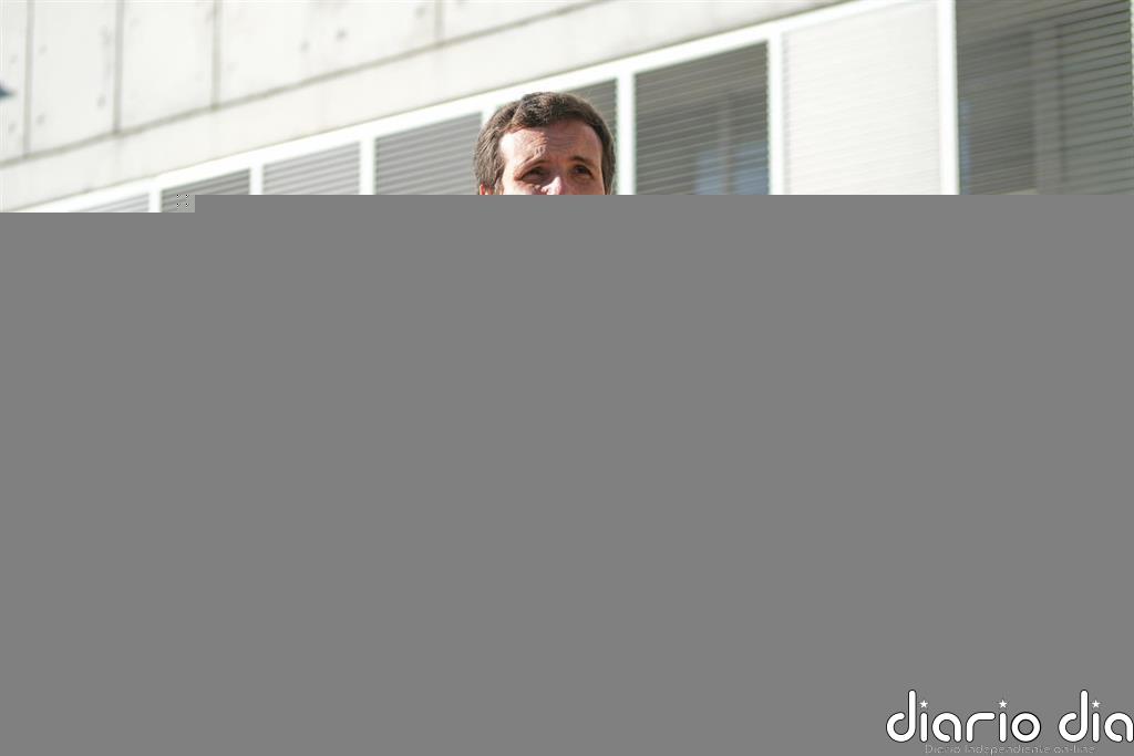 Casado pide al Gobierno que garantice la distribución equitativa de la vacuna "sin propaganda"