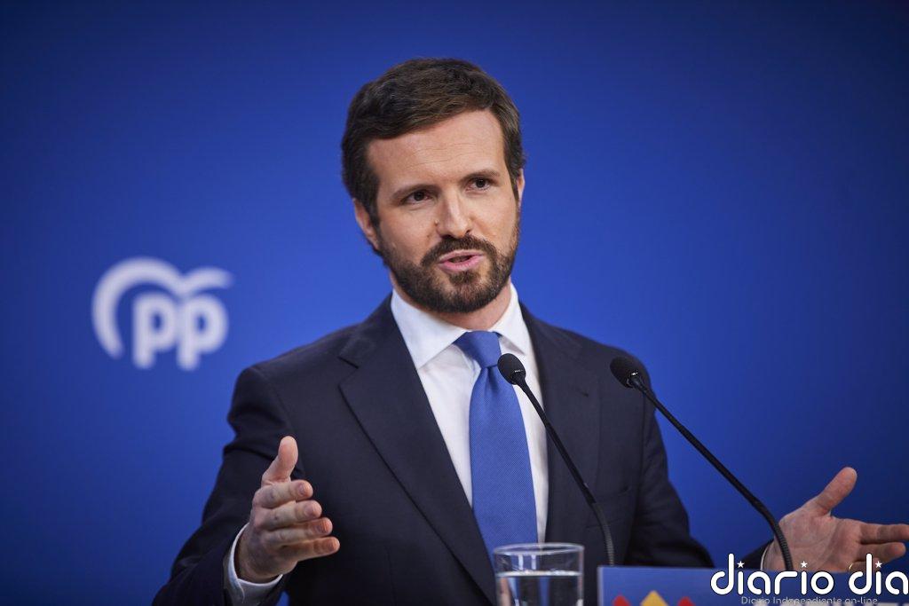 Casado rechaza la evaluación del Gobierno por expertos: "En democracia, quien evalúa es el Parlamento"