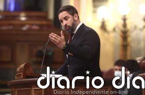 Abascal critica que sea Illa "el que elija la fecha electoral" y avisa que Vox pedirá responsabilidades judiciales