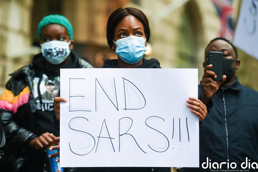 AI denuncia que se cumplen 100 días sin justicia por la represión policial contra las protestas en Nigeria