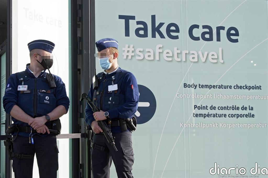 Al menos 200 detenidos por una protesta no autorizada contra las restricciones en Bruselas