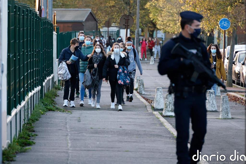 Al menos un adolescente fallecido y otros cuatro heridos por un tiroteo en Burdeos