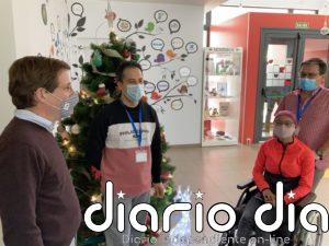 Almeida felicita personalmente a las familias con hijos gravemente enfermos alojados en la Casa Ronald McDonald