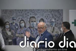 Andalucía "ha dejado de vacunar" sábado y domingo y espera la llegada de 79