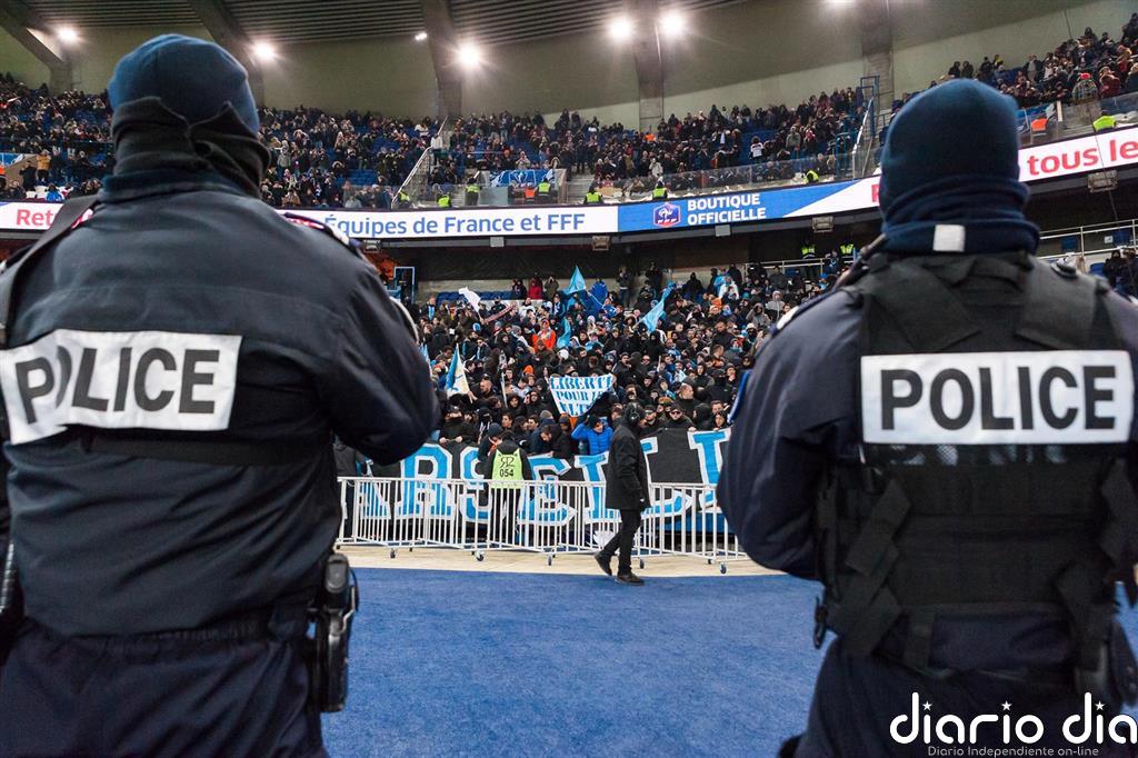 Aplazado el Marsella-Rennes tras la protesta violenta de un grupo de aficionados