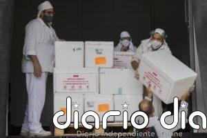 Argentina vacuna a los primeros 32