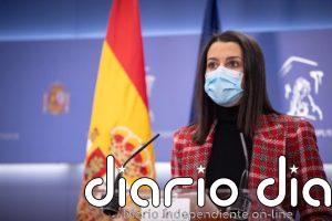 Arrimadas califica de "insulto" que Iglesias compare a Puigdemont con los exiliados del franquismo": "Es una indignidad"