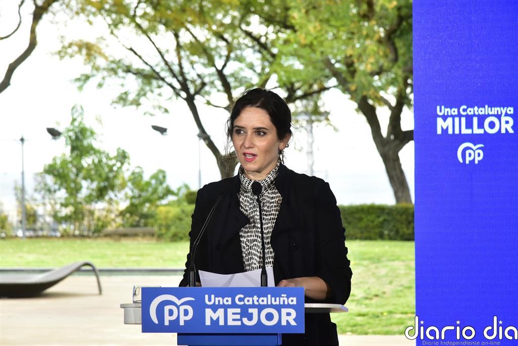 Ayuso critica las medidas contra el Covid en Cataluña: "Es un delito, con el clima que tenéis, tener todo cerrado"