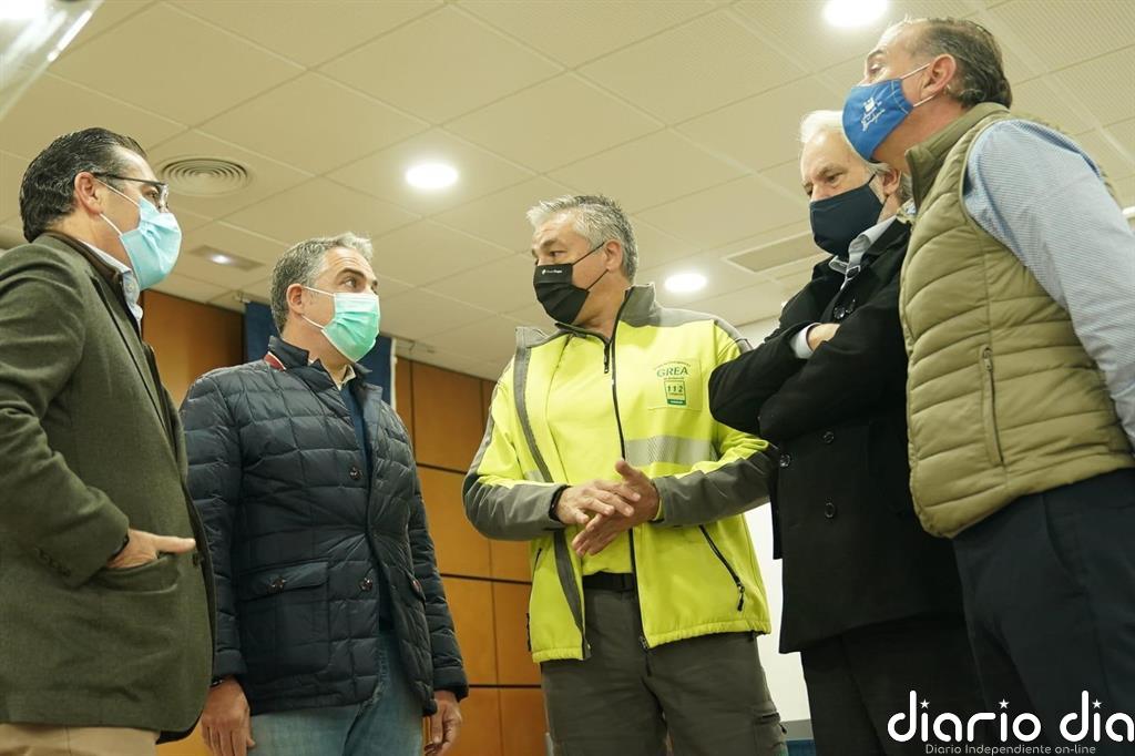 Bendodo presenta la nueva base del GREA y destaca el compromiso de la Junta por mejorar la respuesta en emergencias
