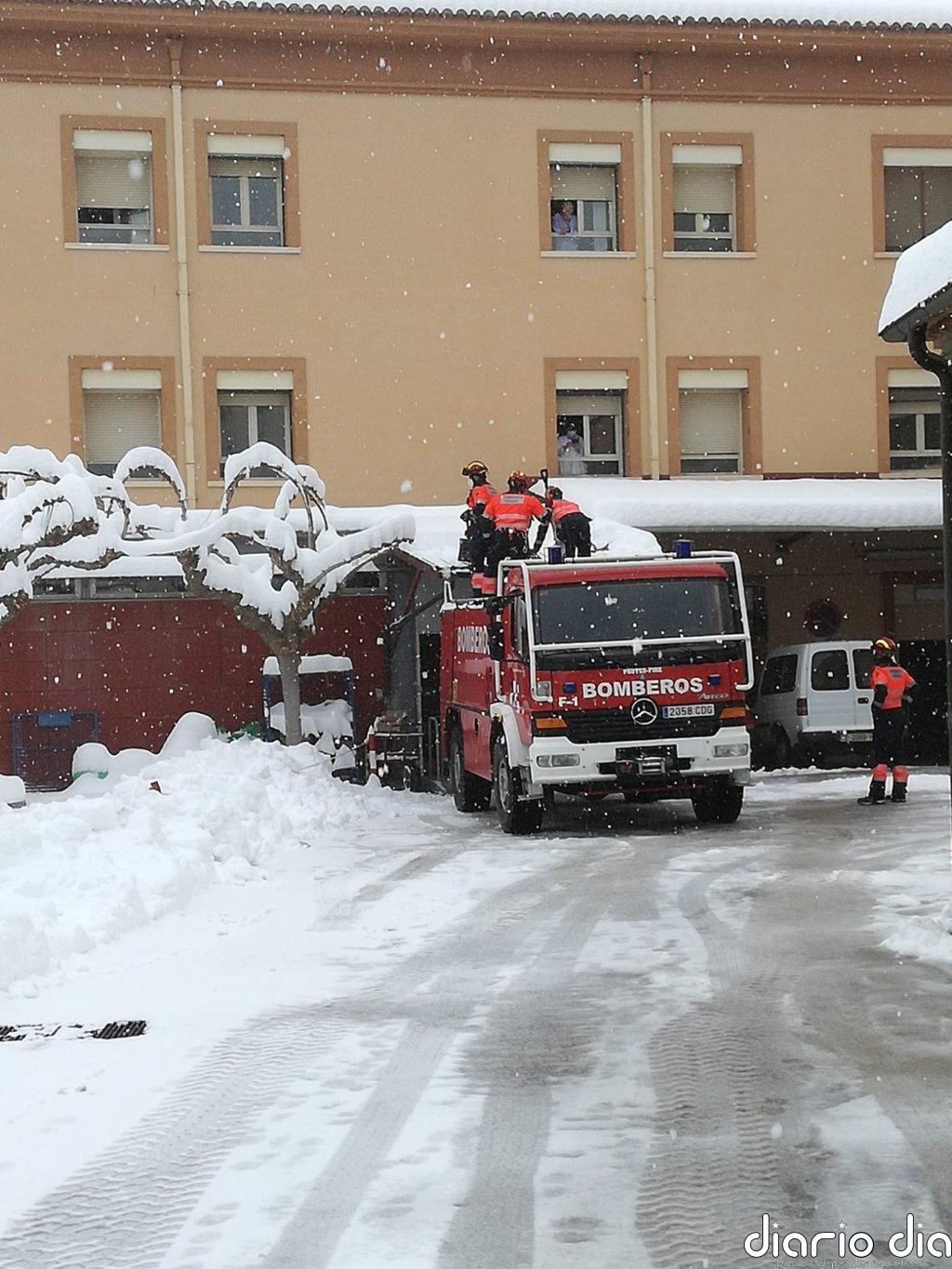 Bomberos de la Diputación de Teruel llevan a cabo varias intervenciones por los efectos de 'Filomena'