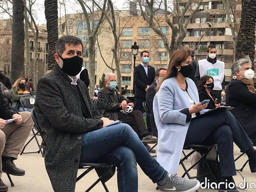 Borràs (Junts) promete activar la DUI si el independentismo supera el 50% de votos
