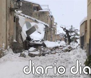 Borrasca Filomena: Imágenes impactantes del peligro de la caída de la nieve de los tejados