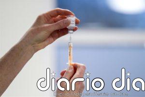 Bruselas exige a AstraZeneca un calendario "claro" de entrega de vacunas tras una reunión sin avances