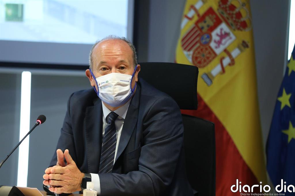 Campo defiende que Illa continúe como ministro y dice que continuará con su "entrega al 150%" hasta que deje Sanidad