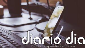 Cargar el móvil con una botella de agua caliente