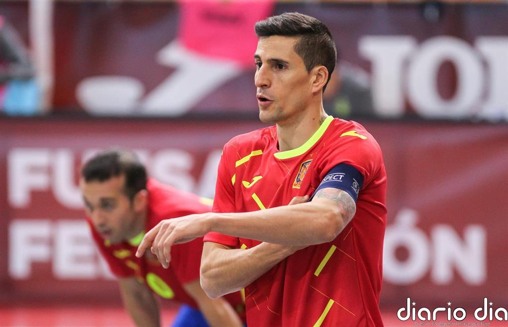 Carlos Ortiz abandona la concentración de la selección española al dar positivo por coronavirus