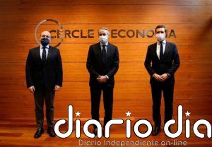 Casado pide "sinceridad al Gobierno con las pensiones y dice que la reforma del Gobierno puede llevar a que bajen un 6%